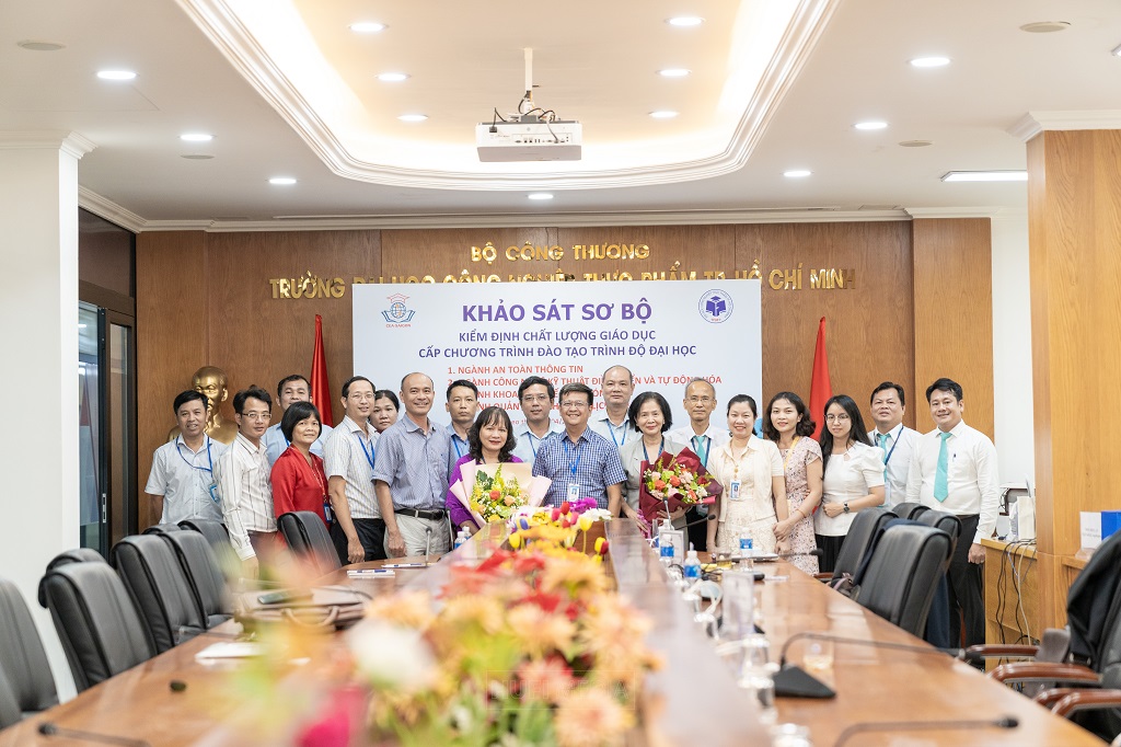 Khảo sát sơ bộ đánh giá chất lượng 04 chương trình đào tạo trình độ đại học tại Trường Đại học Công nghiệp Thực phẩm TP. Hồ Chí Minh