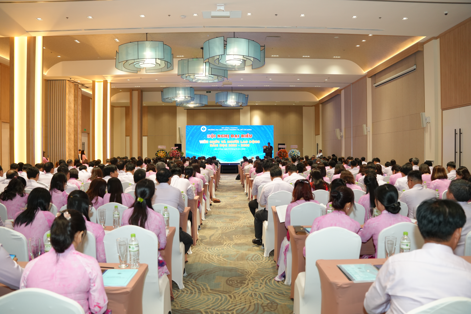 Hội nghị viên chức và người lao động năm học 2025 – 2026: Đổi mới – Đoàn kết – Phát triển bền vững