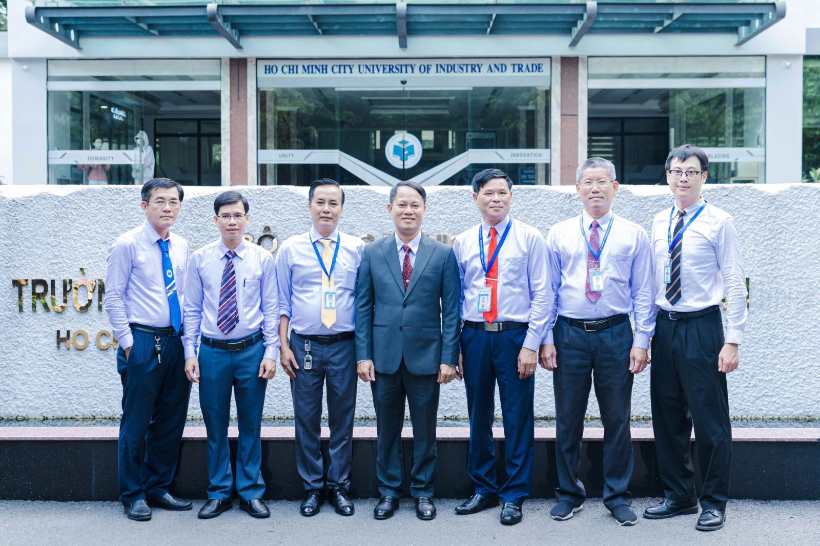Khi bài học pháp luật bước ra khỏi trang giáo trình