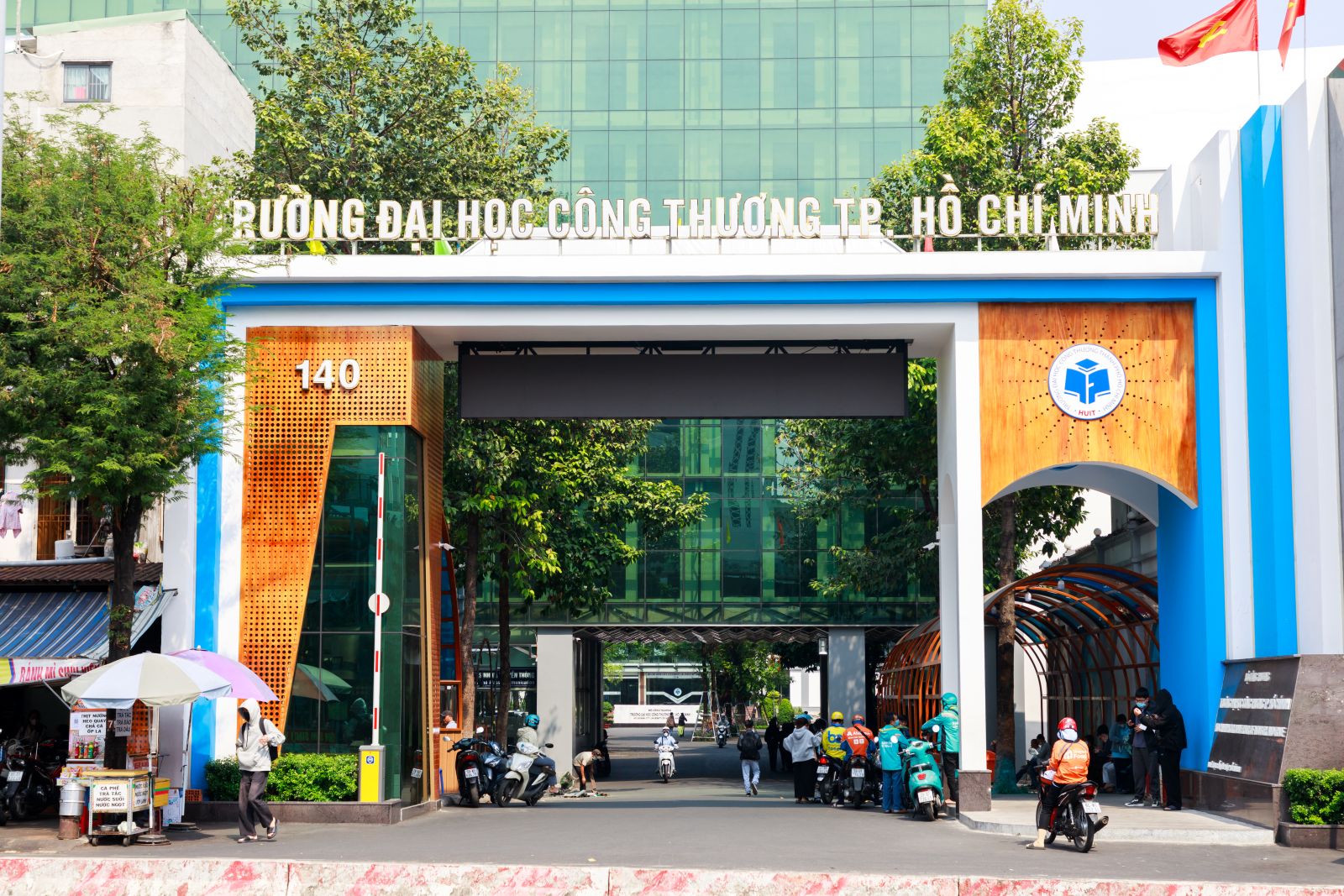 44 năm HUIT – Hành trình vươn tầm