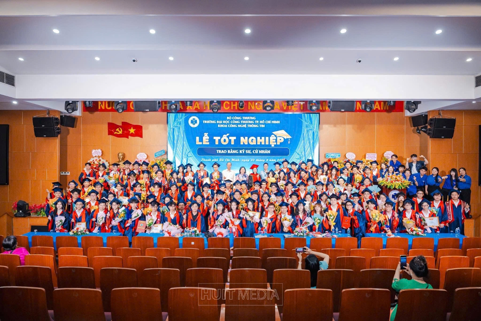 Bứt tốc về đích: Khi bản lĩnh người trẻ không chờ thời gian