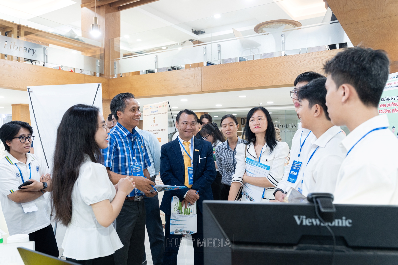 Chung kết cuộc thi khởi nghiệp HUIT Startup 2025: 21 ý tưởng của sinh viên và học sinh tham gia tranh tài