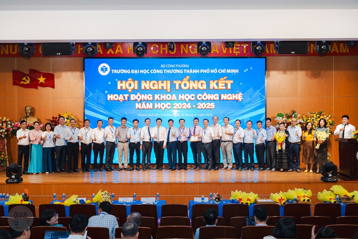 HUIT bứt phá khoa học công nghệ năm học 2024–2025: Số liệu tăng trưởng vượt bậc