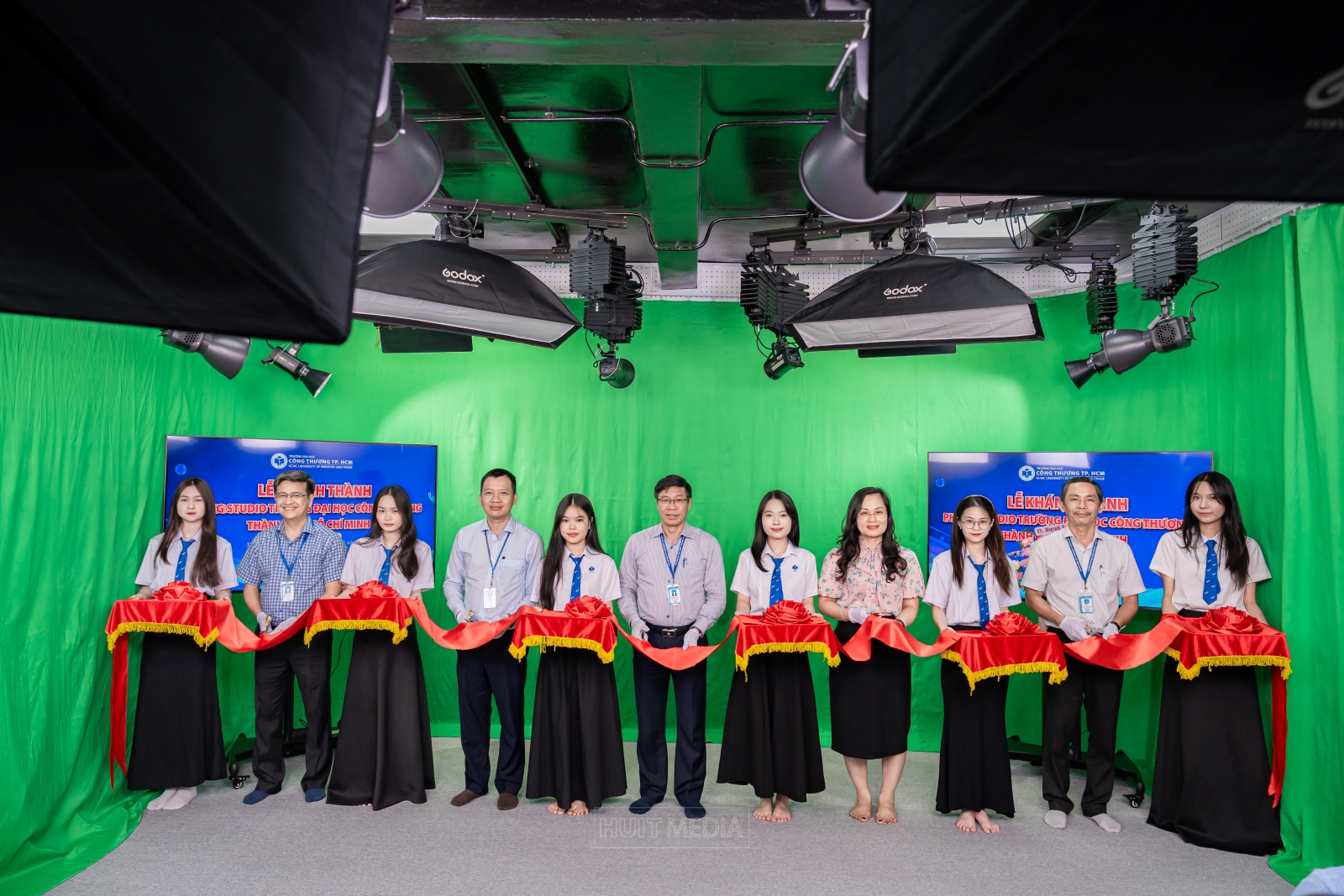 HUIT khánh thành phòng Studio hiện đại, tăng cường cơ sở vật chất phục vụ đào tạo 