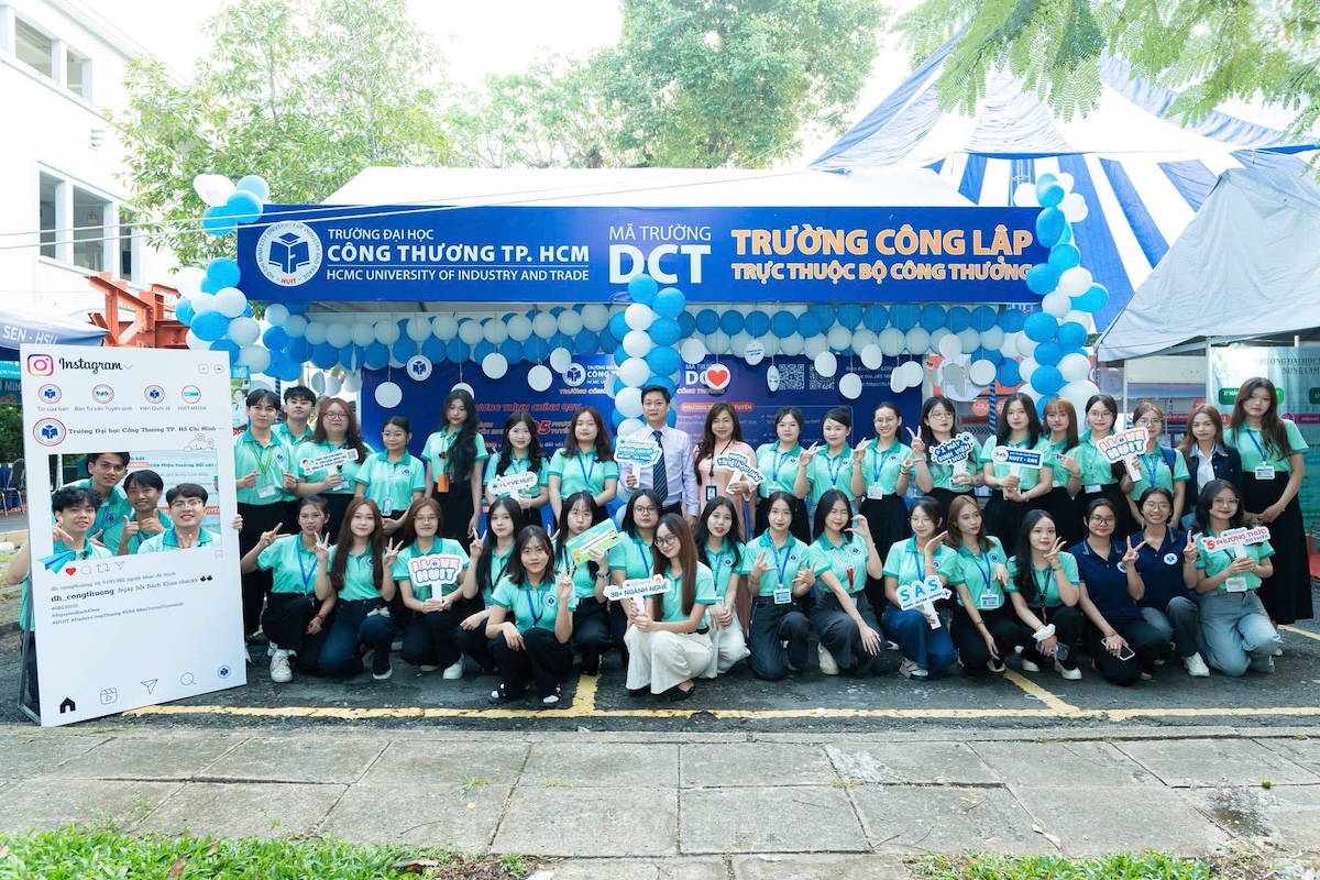 HUIT “toả nắng” tại Ngày hội tư vấn tuyển sinh - hướng nghiệp 2026