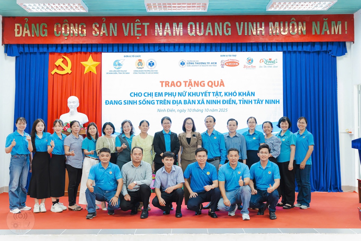 Lan tỏa yêu thương cùng chương trình Áo dài – Trao gửi yêu thương tại xã Ninh Điền, Tây Ninh