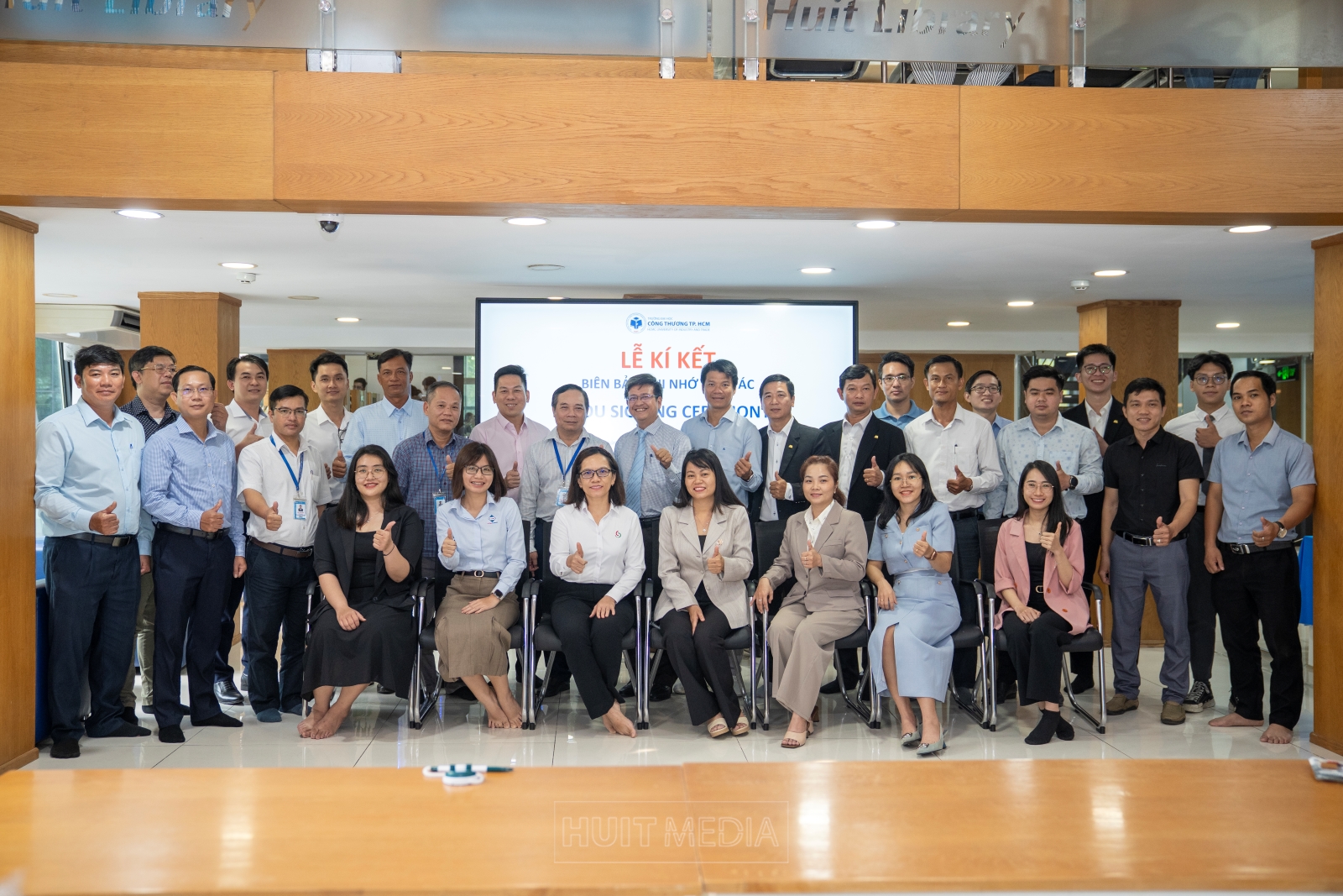 Trường Đại học Công Thương TP. HCM ký kết hợp tác doanh nghiệp, mở rộng cơ hội thực tập và việc làm cho sinh viên khối ngành sinh học và môi trường