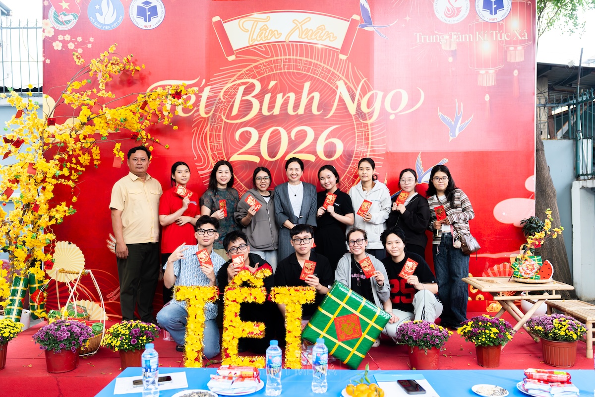 “Sinh viên HUIT vui Tết xa quê” 2026: Ấm một cái Tết – vơi nỗi nhớ nhà