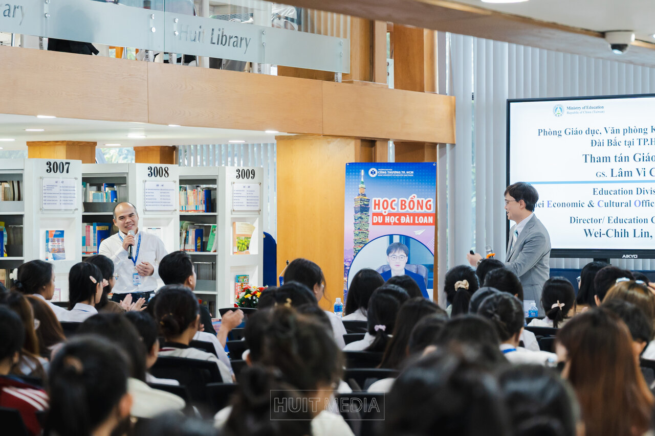 Hội thảo “Học bổng du học Đài Loan” tại HUIT với sự tham dự của GS. Wei-Chih Lin – Tham tán Giáo dục TECO 