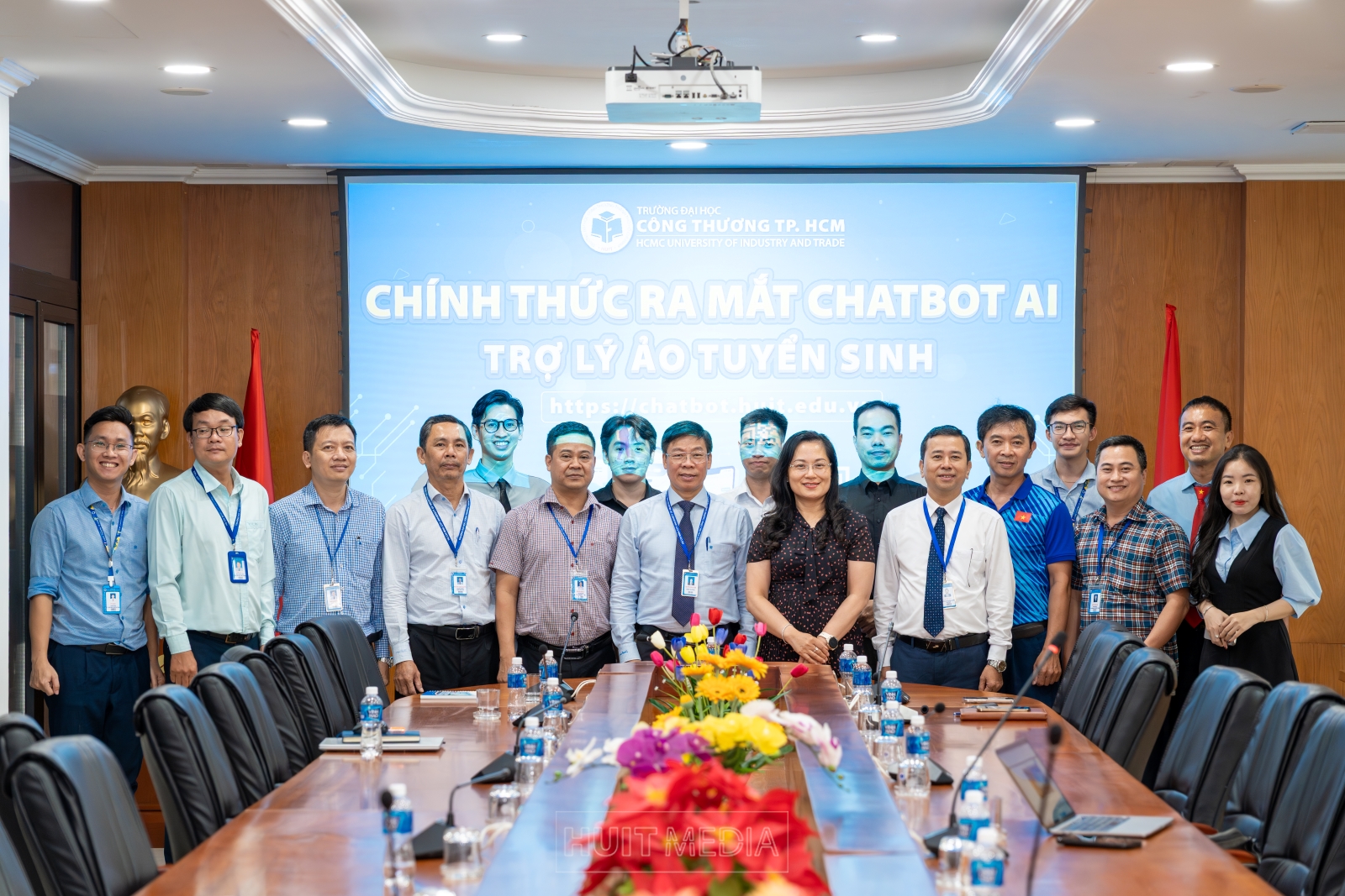 Ra Mắt HUIT Chatbot Al: Trợ lý ảo tuyển sinh – Tiên phong chuyển đổi số trong công tác tuyển sinh